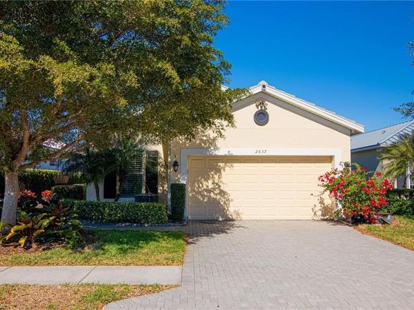 2637 Vareo CT , CAPE CORAL, FL 33991