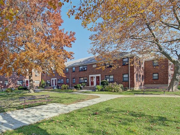 199-21 19th Avenue , Unit 2-161, Whitestone, NY 11357