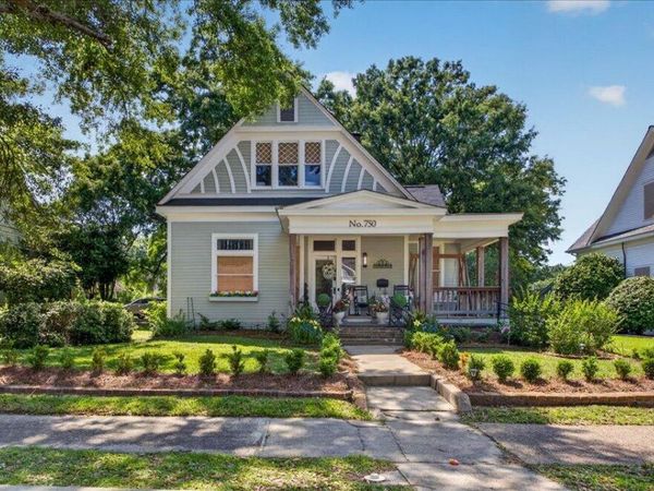 750 N 7th Ave., Laurel, MS 39440