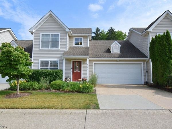 5546 Saint Thomas Lane , Madison, OH 44057