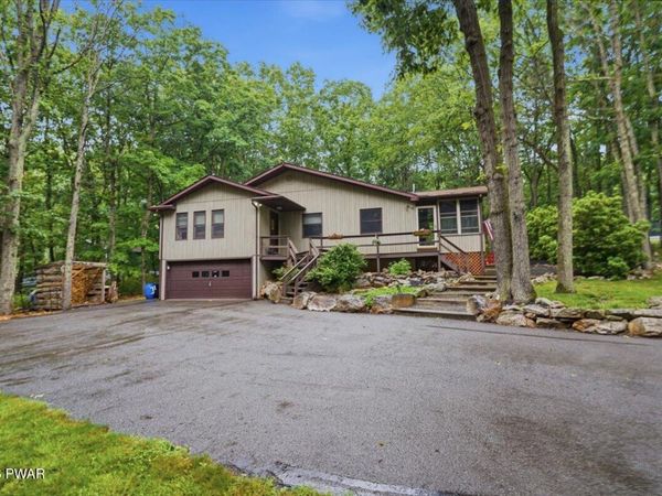 177 Jay Road, Effort, PA 18330