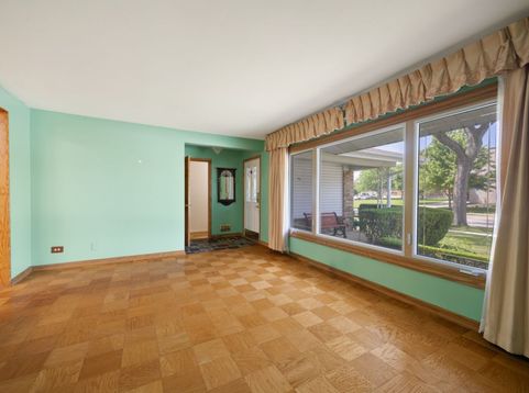 Main Photo