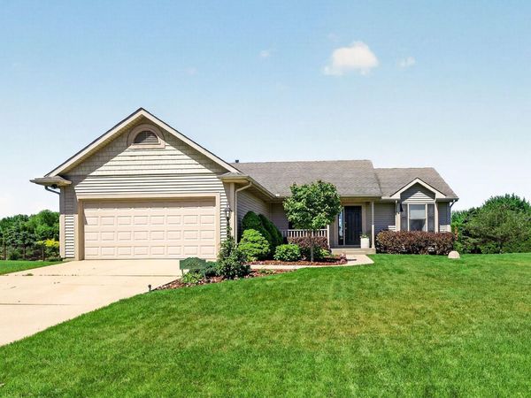 58565 Heather Pointe Drive, Osceola, IN 46561