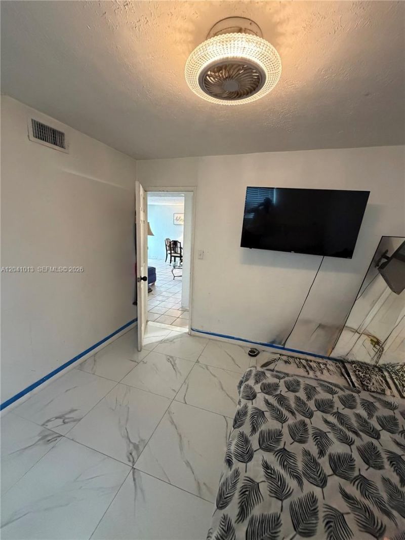 2300 SW 43rd Ave , Fort Lauderdale, FL 33317 Photo