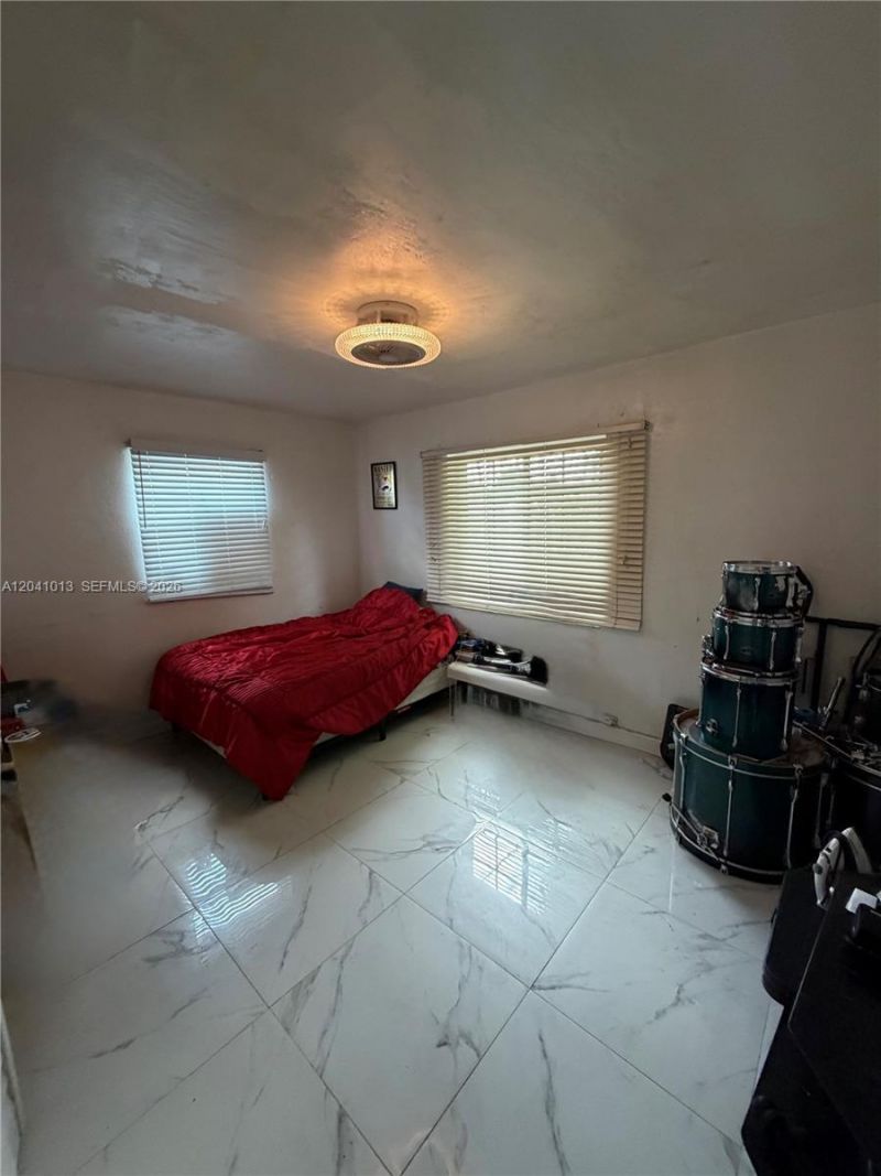 2300 SW 43rd Ave , Fort Lauderdale, FL 33317 Photo
