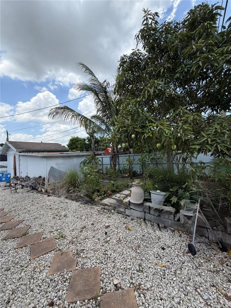 2300 SW 43rd Ave , Fort Lauderdale, FL 33317 Photo