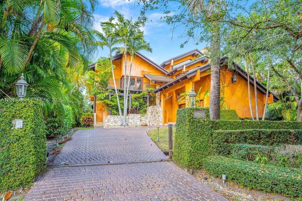 6960 Mira Flores Ave , Unit 6960, Coral Gables, FL 33143 Photo