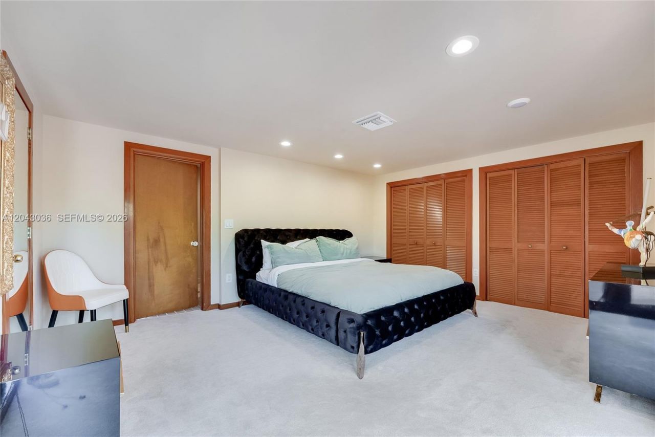 6960 Mira Flores Ave , Unit 6960, Coral Gables, FL 33143 Photo