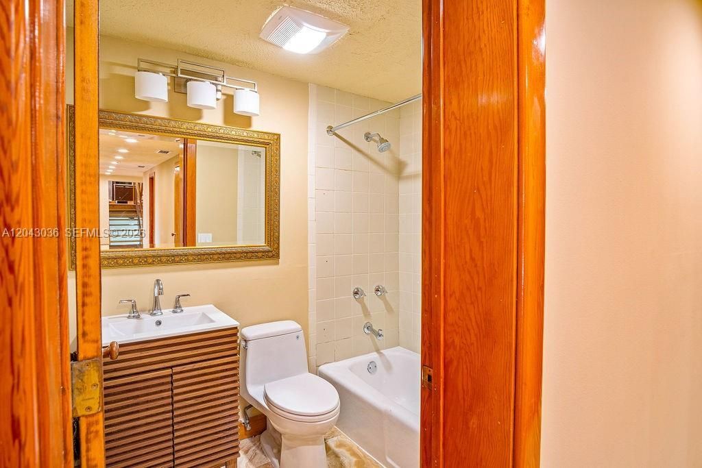 6960 Mira Flores Ave , Unit 6960, Coral Gables, FL 33143 Photo