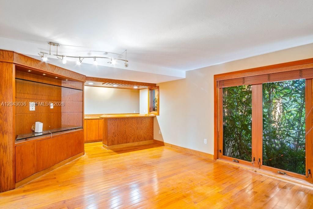 6960 Mira Flores Ave , Unit 6960, Coral Gables, FL 33143 Photo