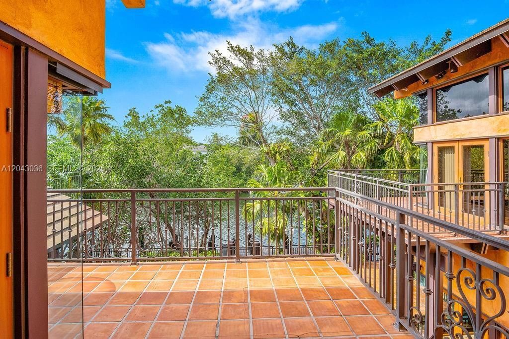 6960 Mira Flores Ave , Unit 6960, Coral Gables, FL 33143 Photo