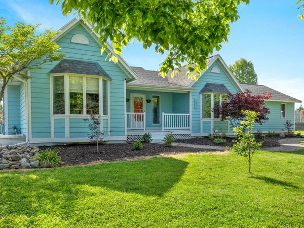 271 Glendale Street, Holland, MI 49423
