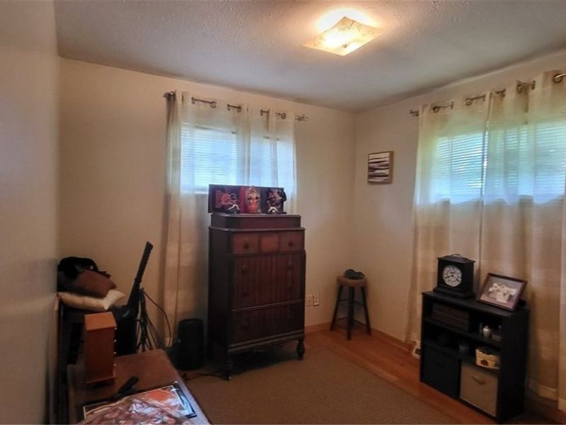 7573 Biscayne Boulevard, Parma, OH 44134 Photo 11
