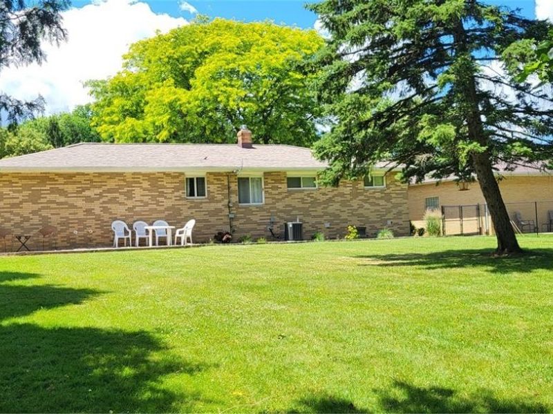 7573 Biscayne Boulevard, Parma, OH 44134 Photo 17