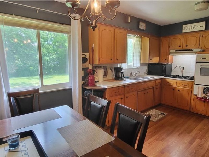 7573 Biscayne Boulevard, Parma, OH 44134 Photo 6
