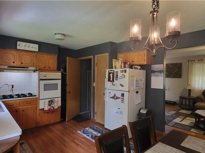 7573 Biscayne Boulevard, Parma, OH 44134 Photo 8
