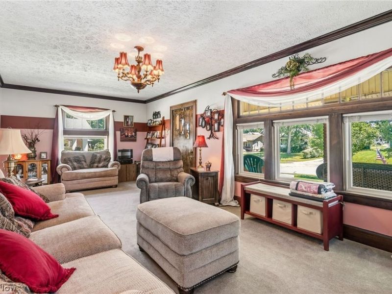 1733 Parkway Boulevard, Alliance, OH 44601 Photo 10