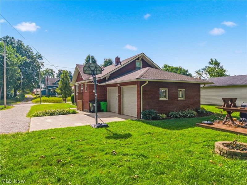 1733 Parkway Boulevard, Alliance, OH 44601 Photo 22