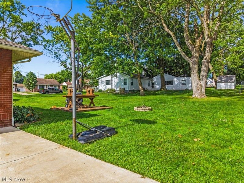 1733 Parkway Boulevard, Alliance, OH 44601 Photo 25