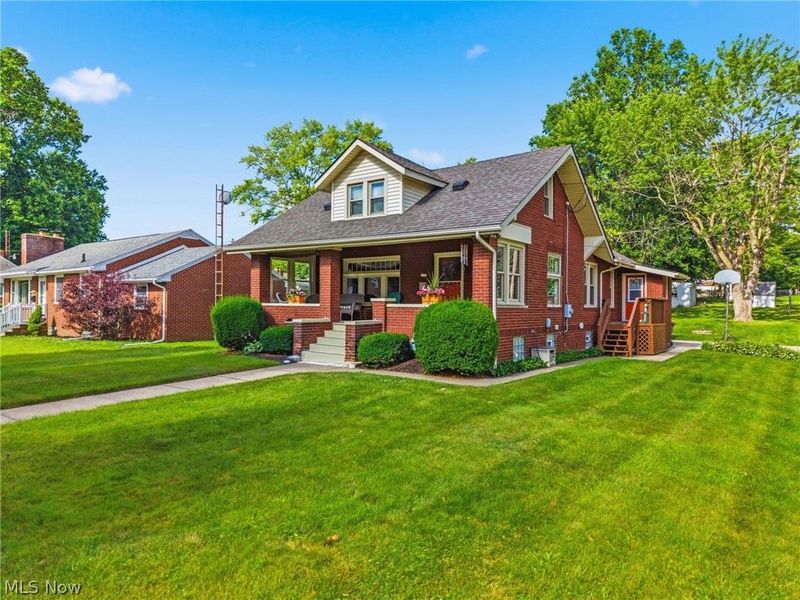 1733 Parkway Boulevard, Alliance, OH 44601 Photo 3