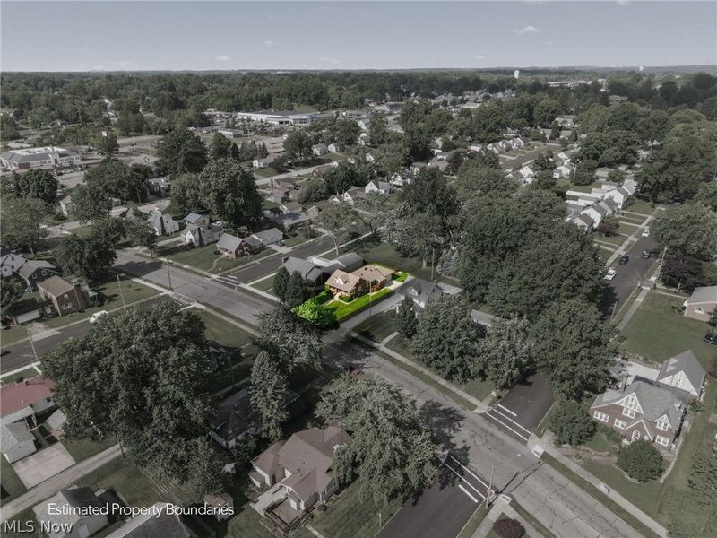 1733 Parkway Boulevard, Alliance, OH 44601 Photo 30