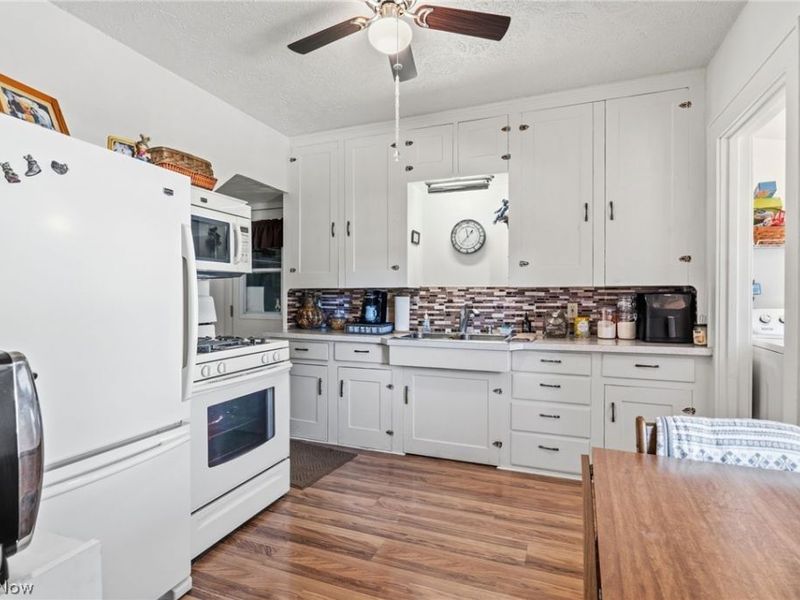1733 Parkway Boulevard, Alliance, OH 44601 Photo 4