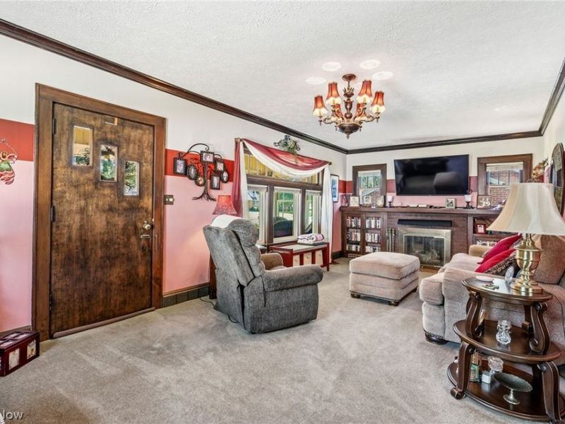 1733 Parkway Boulevard, Alliance, OH 44601 Photo 9