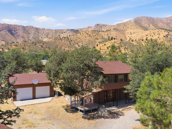3300 Cook Peak Road, Lake Isabella, CA 93240