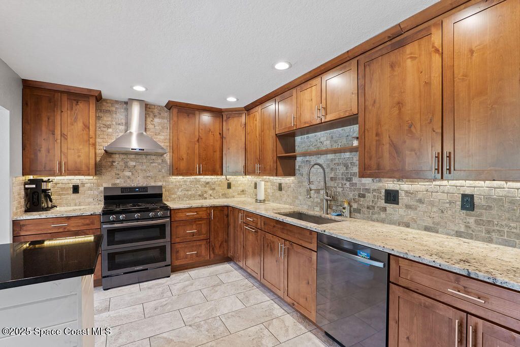 4357 Ligustrum Drive, Melbourne, FL 32934 Photo