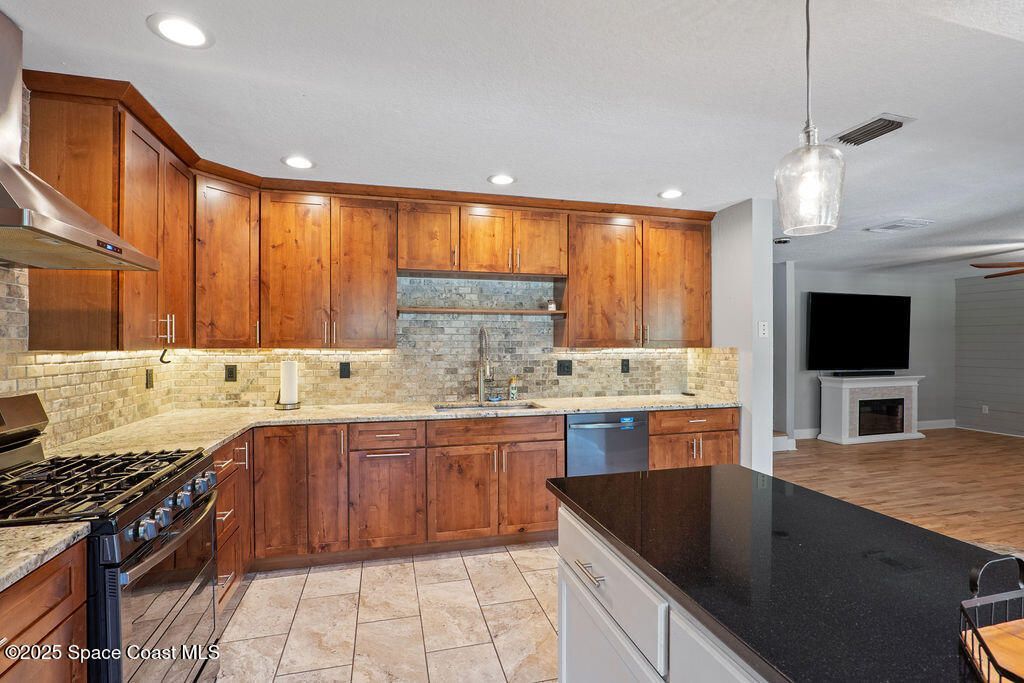 4357 Ligustrum Drive, Melbourne, FL 32934 Photo