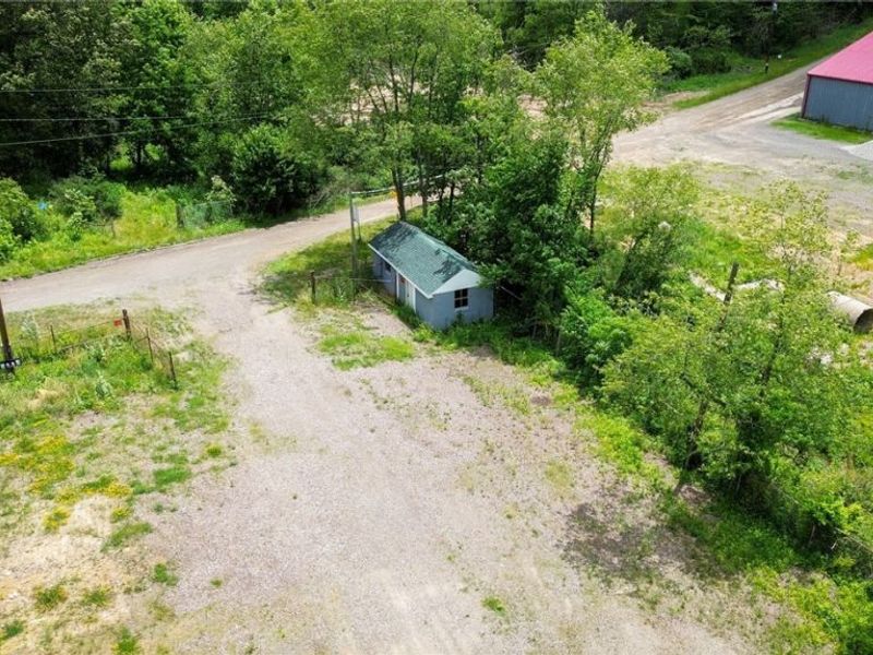 1157 Hope Road, Mineral City, OH 44656 Photo 3