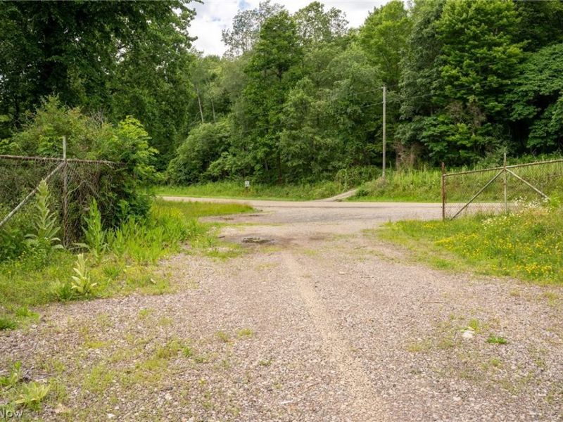 1157 Hope Road, Mineral City, OH 44656 Photo 9