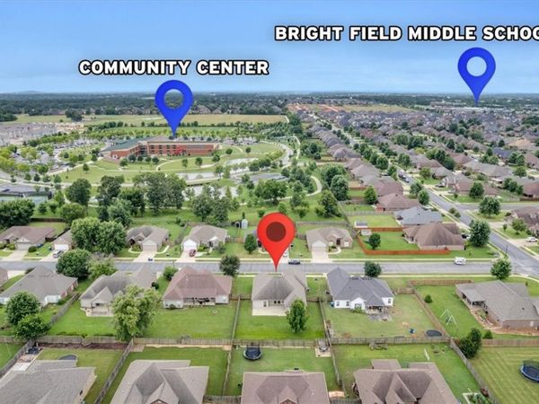 1302 SW Willow Bend Avenue, Bentonville, AR 72713