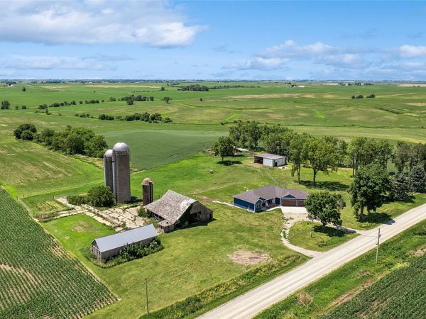 1938 350th Avenue, Brooklyn, IA 52211