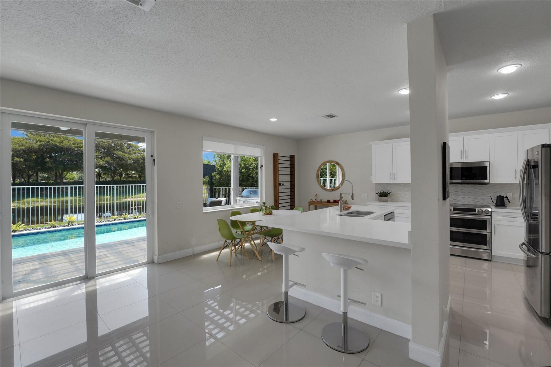 1070 Bluewood Terrace, Weston, FL 33327 Photo
