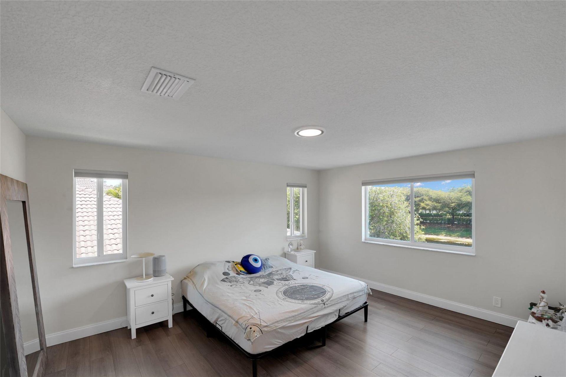 1070 Bluewood Terrace, Weston, FL 33327 Photo