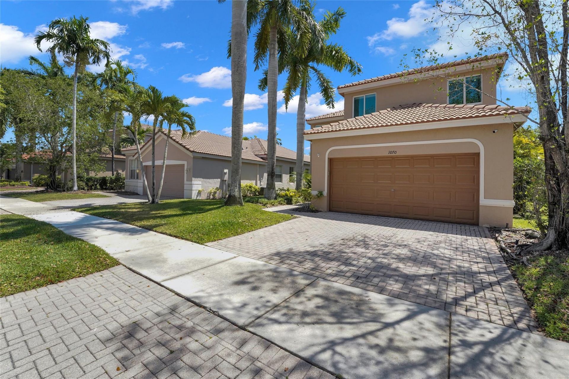 1070 Bluewood Terrace, Weston, FL 33327 Photo