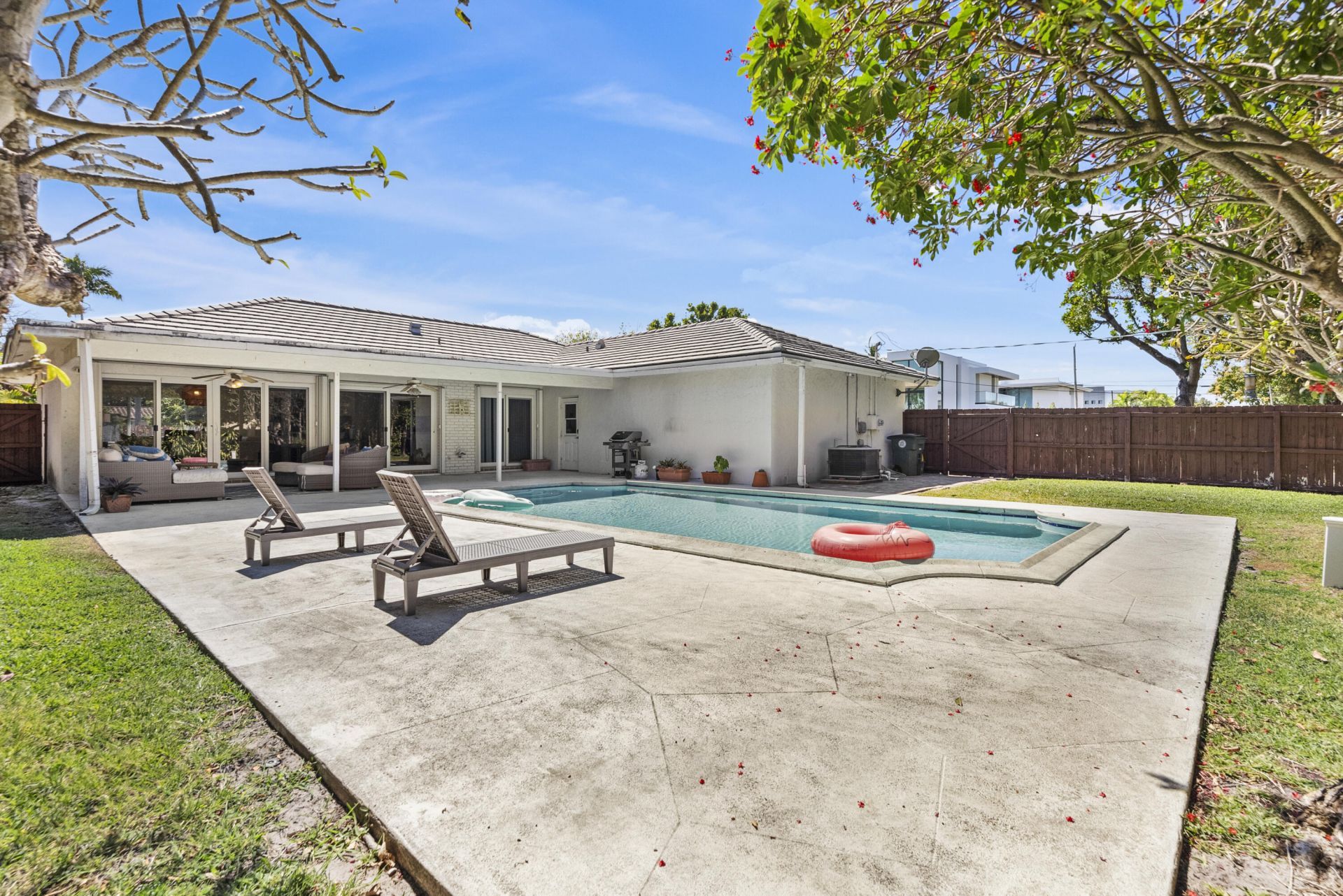 401 NE 10th Terrace, Boca Raton, FL 33432 Photo