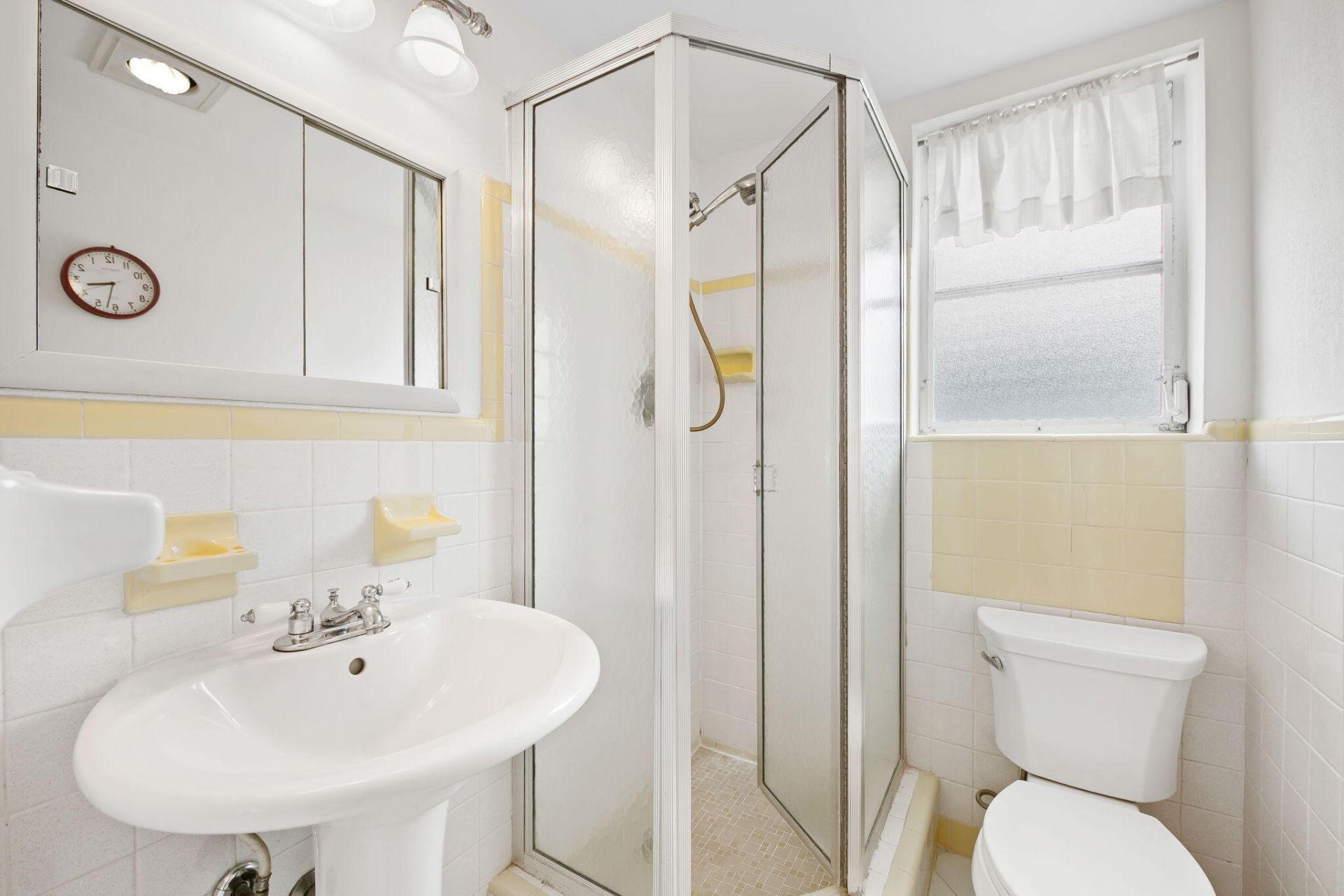 2748 NE 28th Avenue, Unit 20, Lighthouse Point, FL 33064 Photo