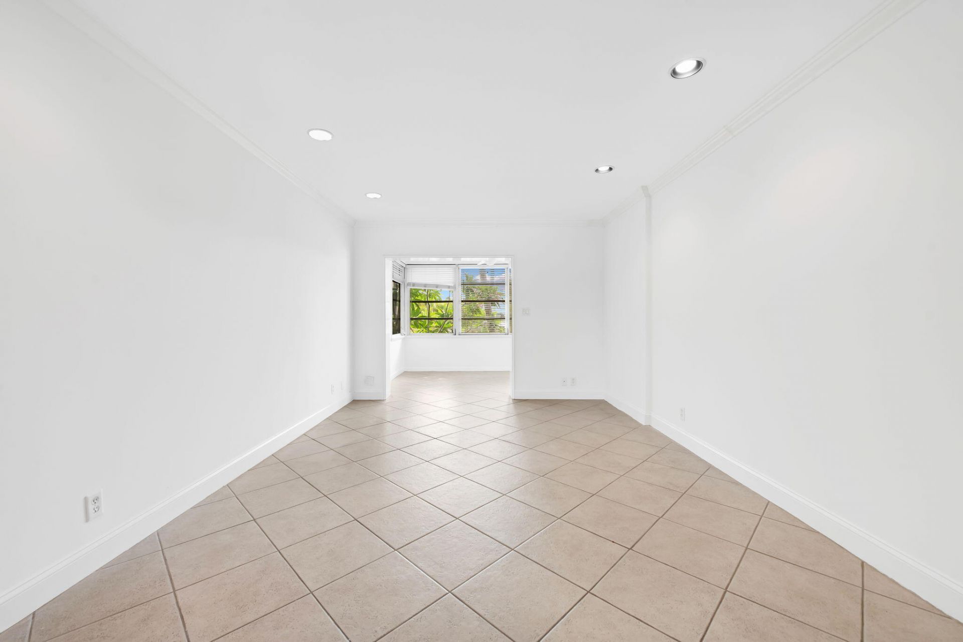 2748 NE 28th Avenue, Unit 20, Lighthouse Point, FL 33064 Photo