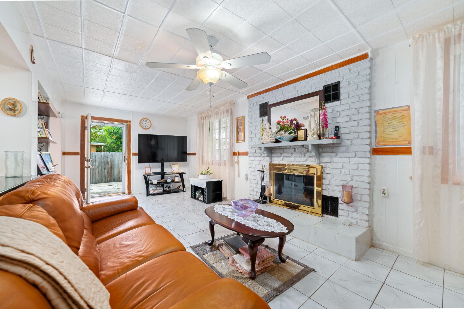 4460 NW 3rd Place, Plantation, FL 33317 Photo
