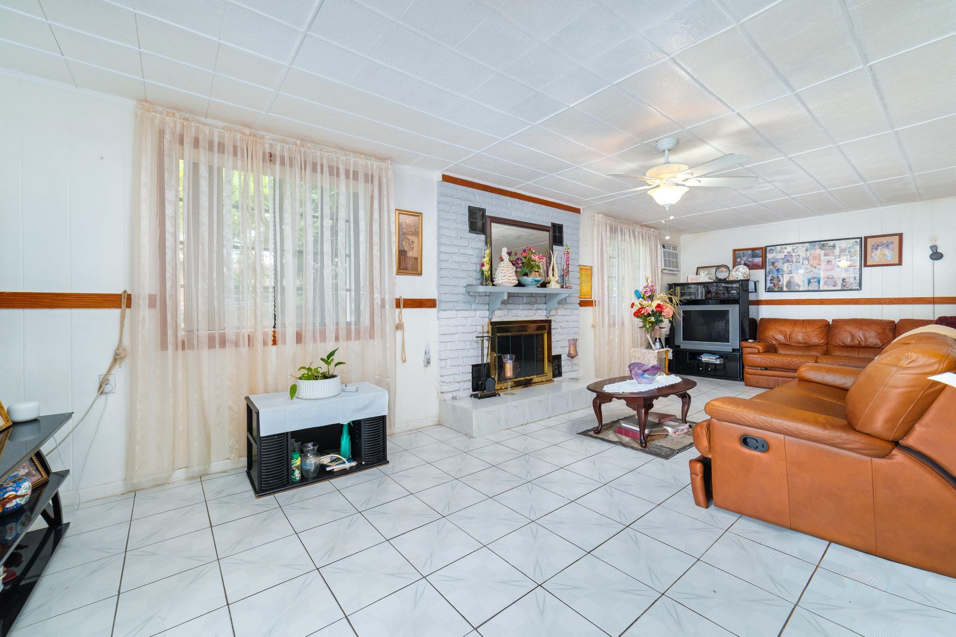 4460 NW 3rd Place, Plantation, FL 33317 Photo