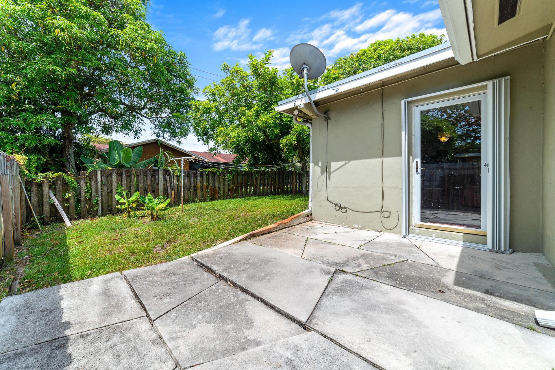 4460 NW 3rd Place, Plantation, FL 33317 Photo