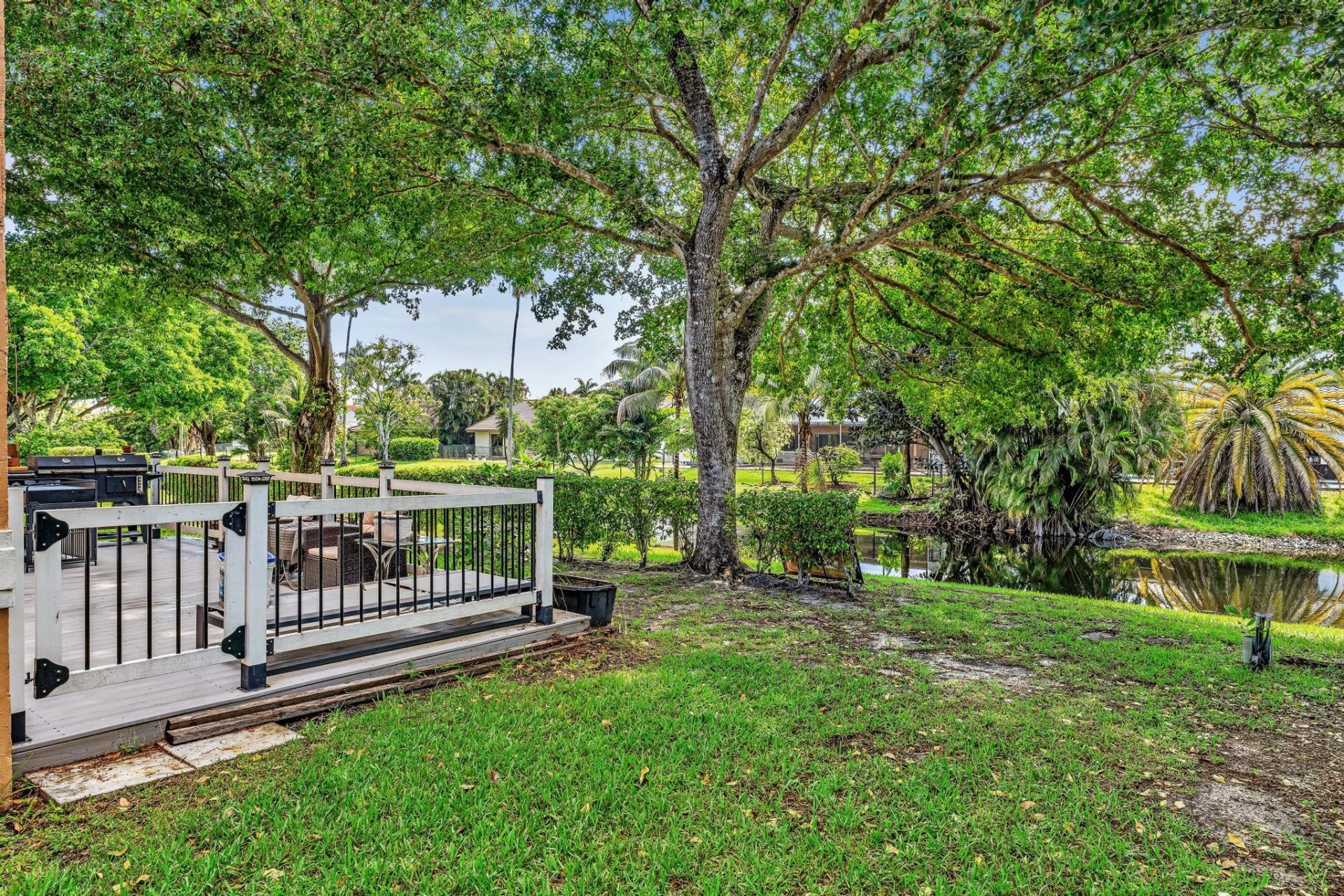 11251 Lakeview Drive, Unit 21-f, Coral Springs, FL 33071 Photo