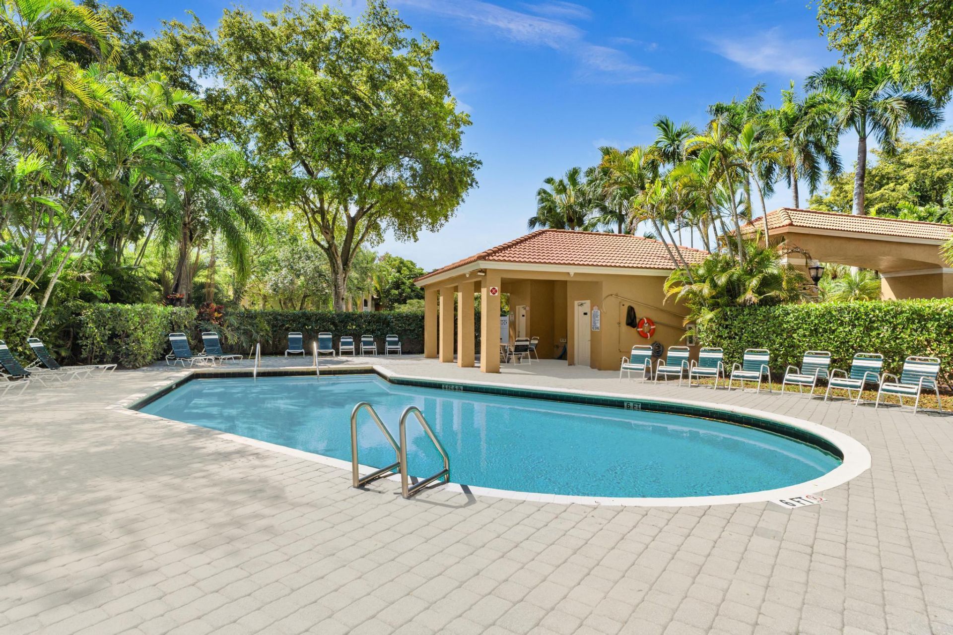 11251 Lakeview Drive, Unit 21-f, Coral Springs, FL 33071 Photo