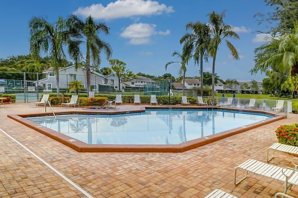 2118 Discovery Circle W, Deerfield Beach, FL 33442 Photo