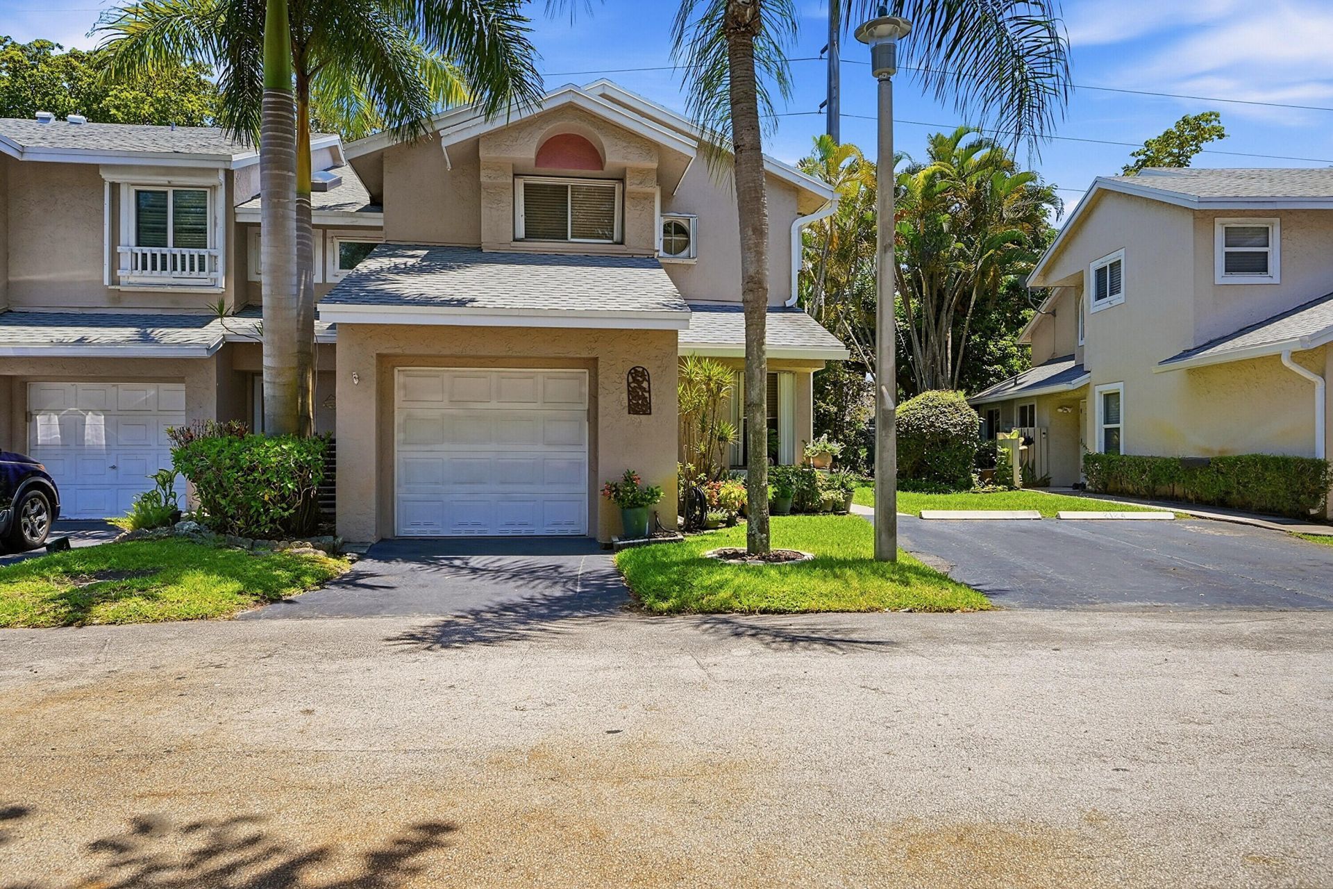 2118 Discovery Circle W, Deerfield Beach, FL 33442 Photo
