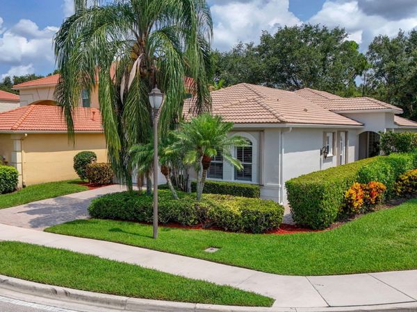 235 Via Condado Way, Palm Beach Gardens, FL 33418