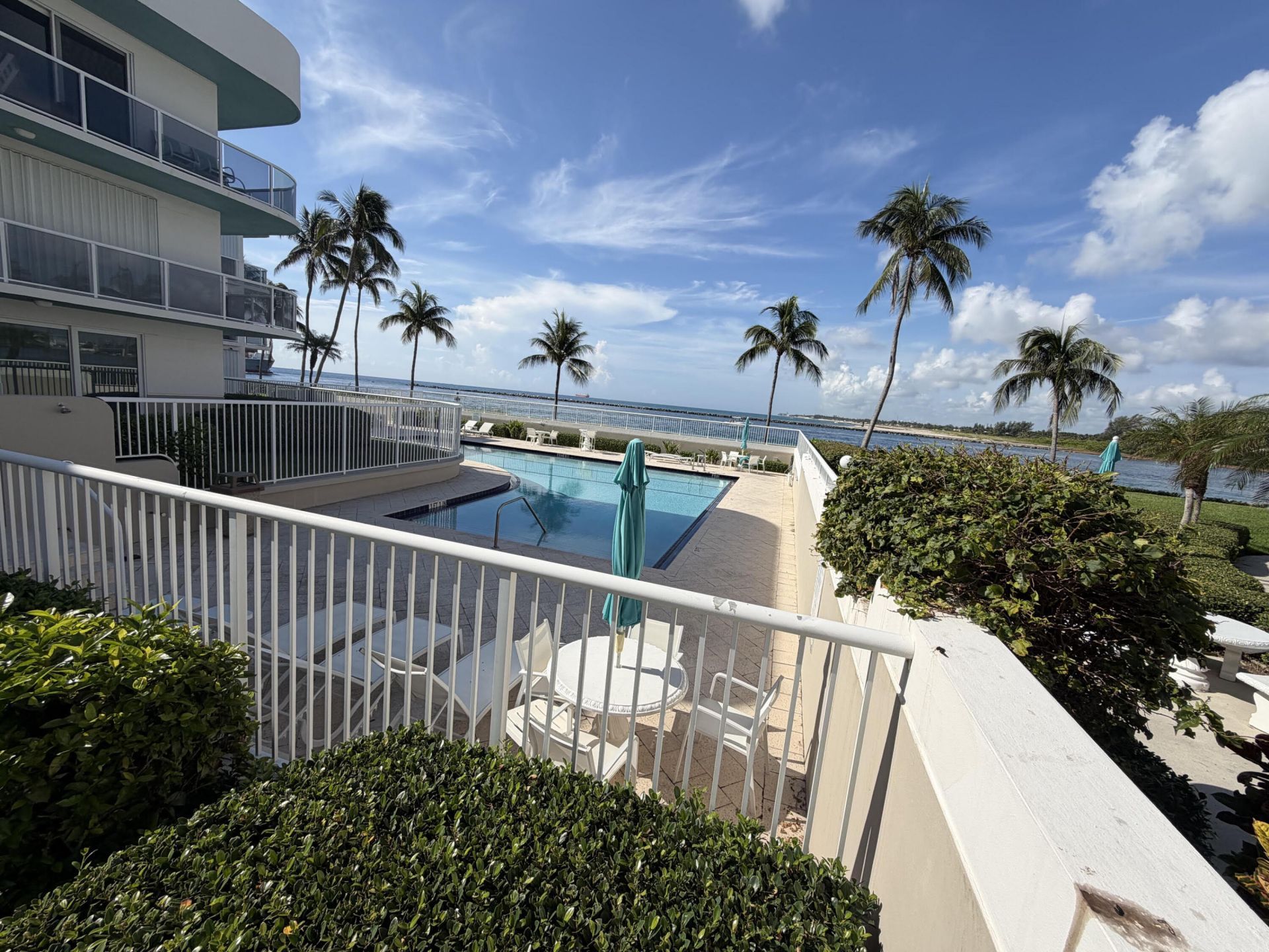 140 Inlet Way, Unit 312, Palm Beach Shores, FL 33404 Photo