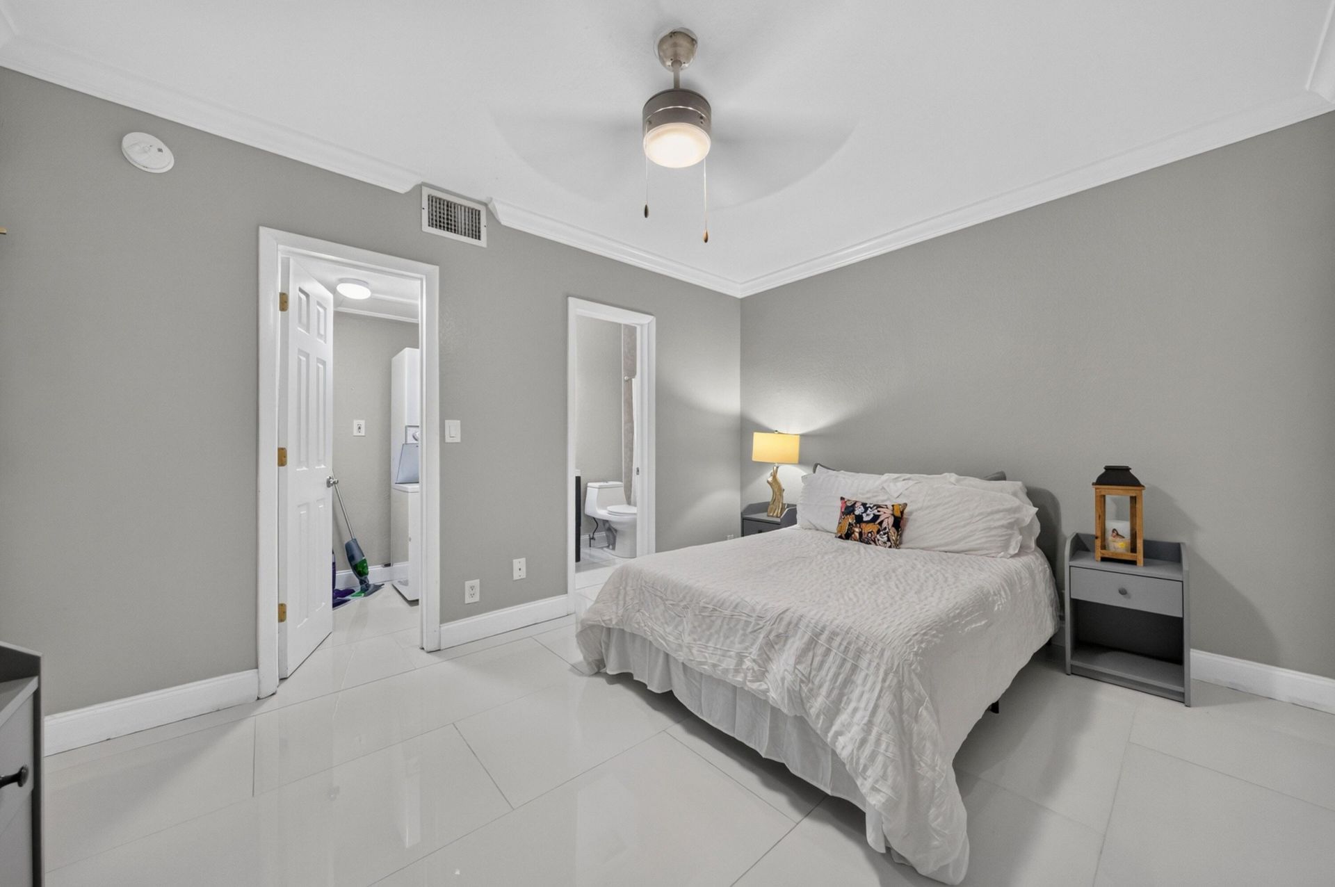 744 NE 14th Avenue, Unit 21, Fort Lauderdale, FL 33304 Photo
